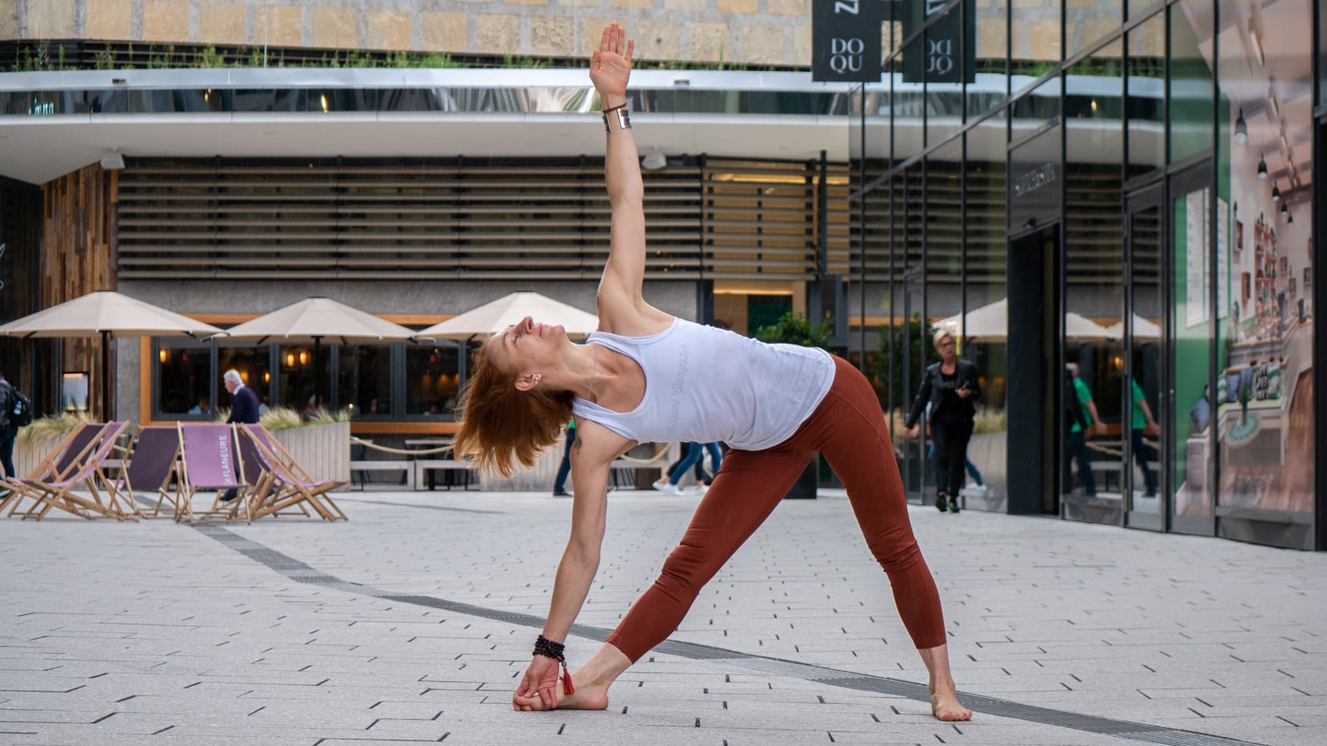 ashtangapada Utthita Trikonasana City