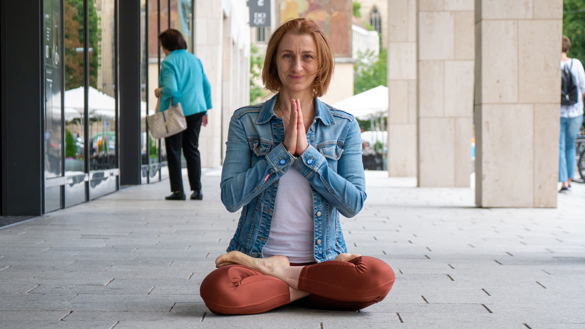 ashtangapada Padmasana City 2